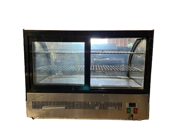 Atosa CRDC-46 Curved Countertop Display Case