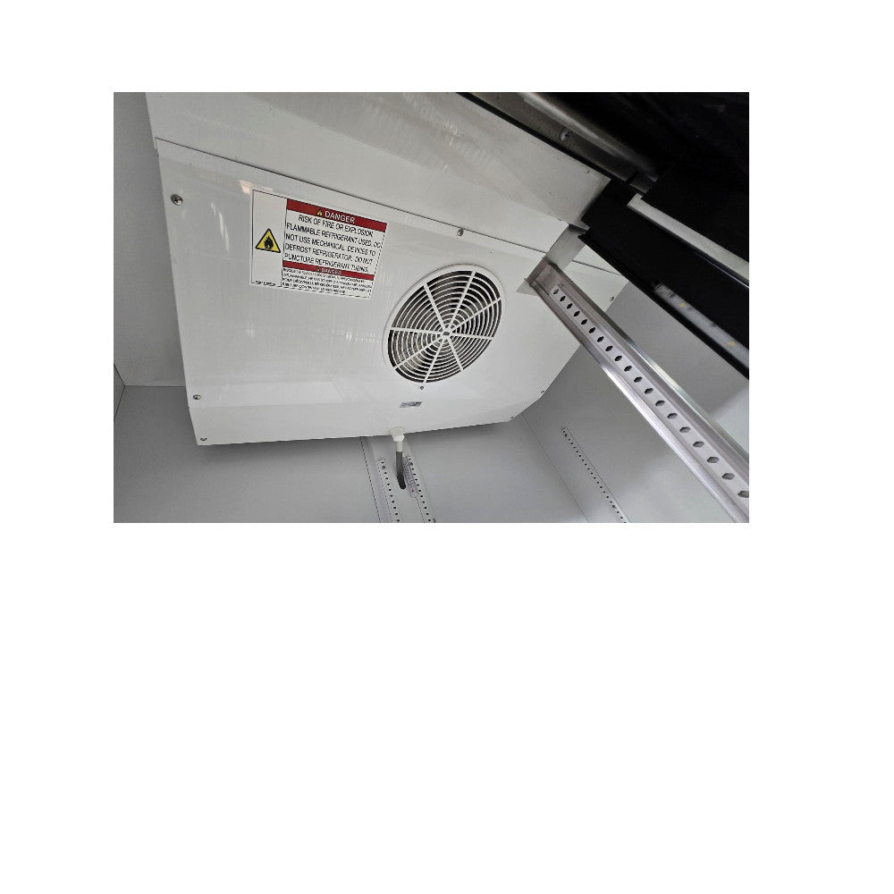 True GDM-41-HC-LD 2 Door Merchandiser