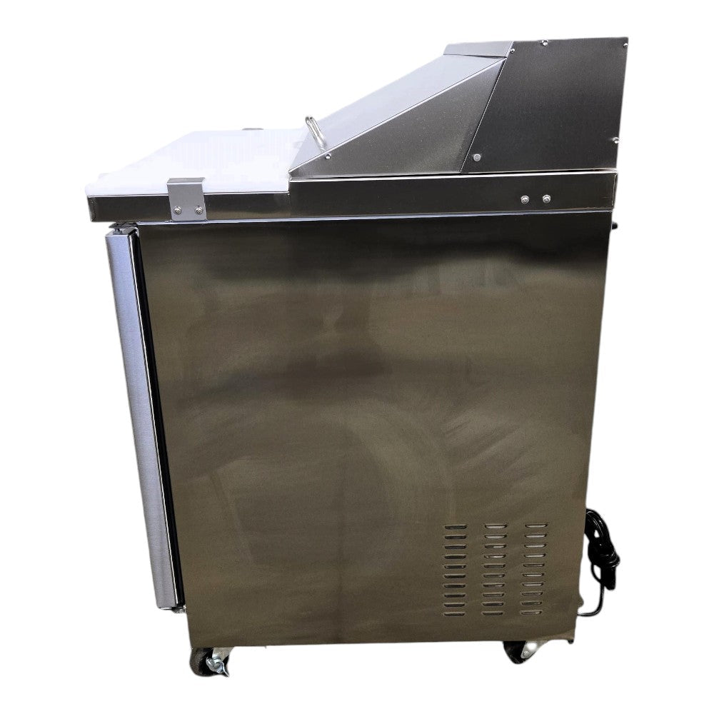 Arctic Air AST28RZ Refrigerated Prep Table
