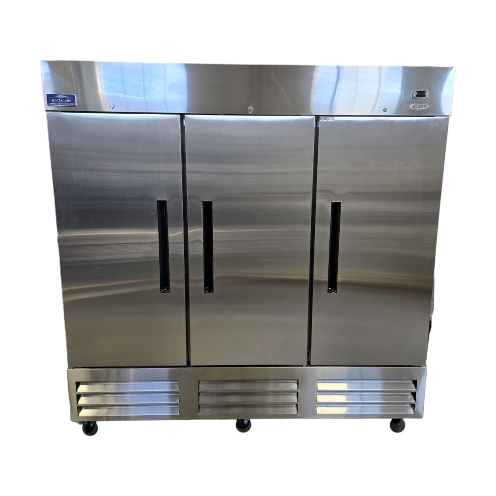 Arctic Air AR72Z Refrigerator - 3 Door