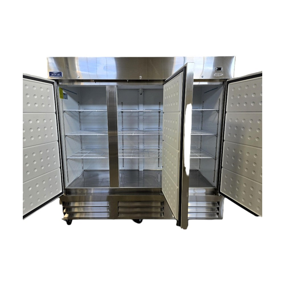 Arctic Air AR72Z Refrigerator - 3 Door