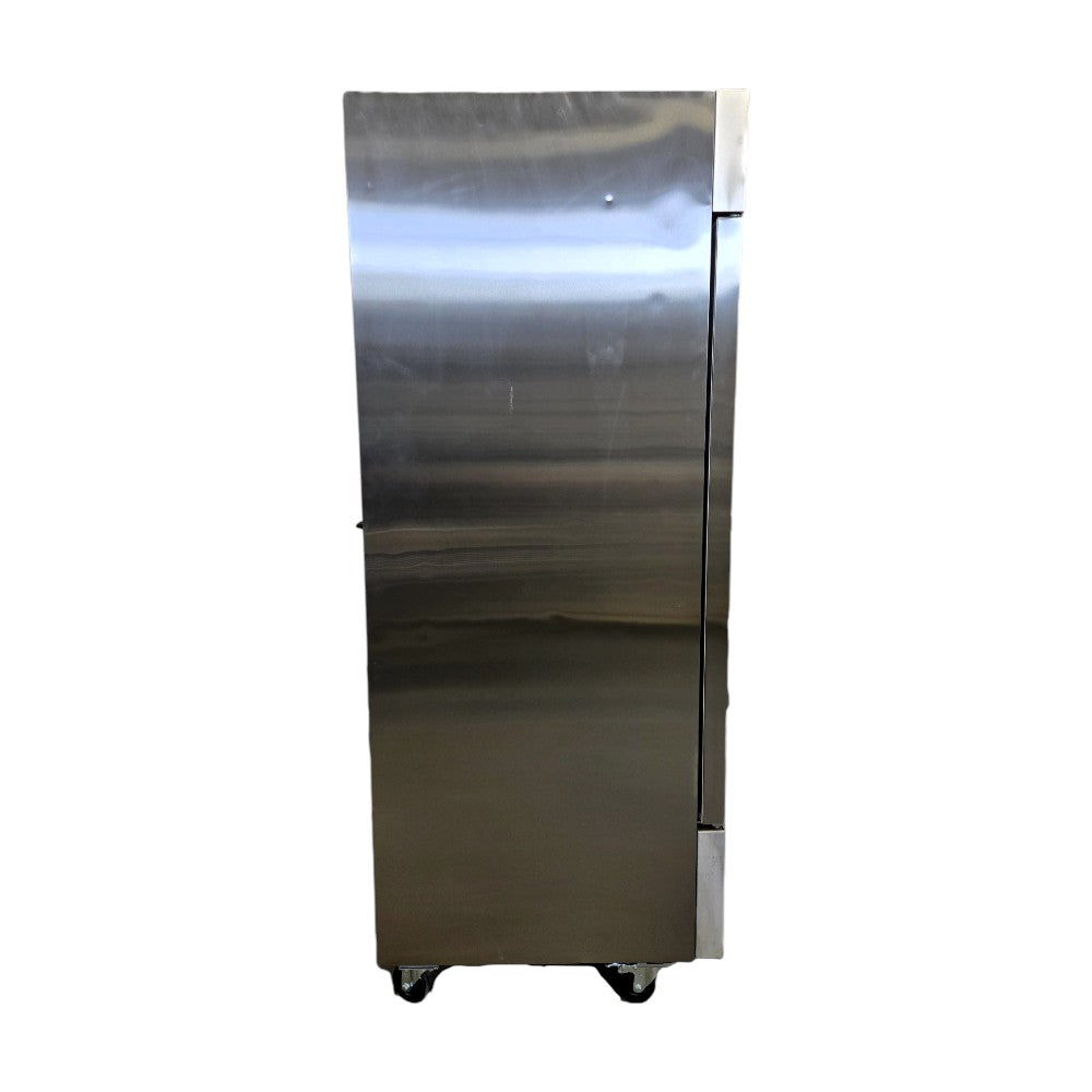 Arctic Air AR72Z Refrigerator - 3 Door