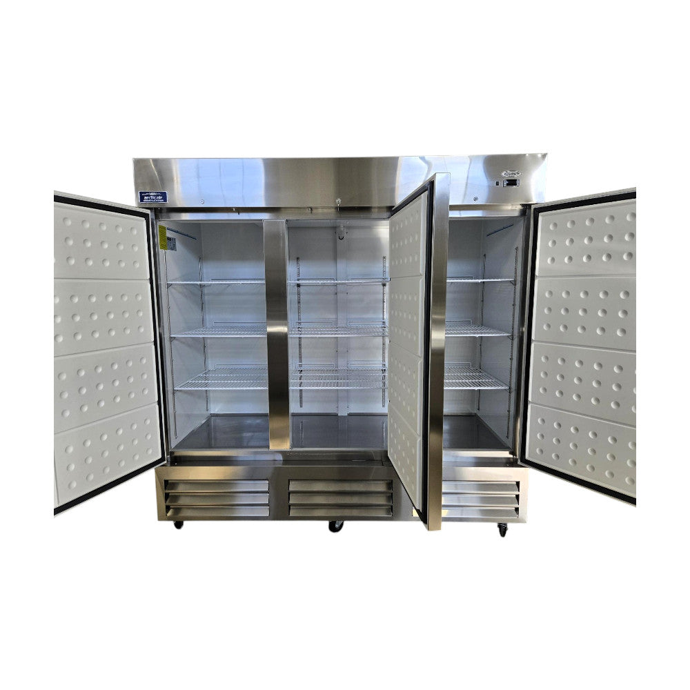 Arctic Air AF72DVZ 3 Door Freezer