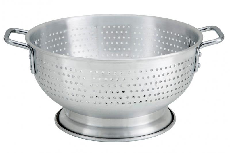 Omcan 16 QT/ 15.2 L Aluminum Colander with Base and Handles