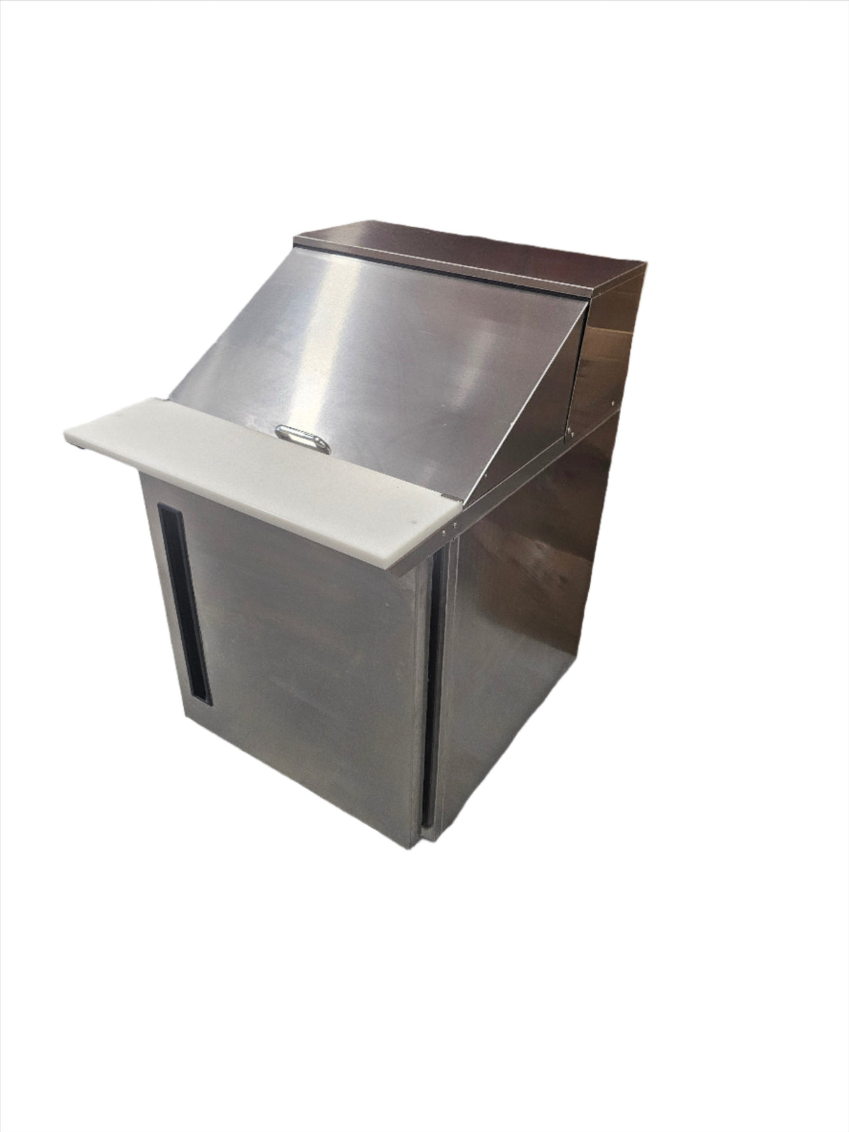 Centerline CLPT-2712-SD 27″ 1 Door Mega Top Refrigerator