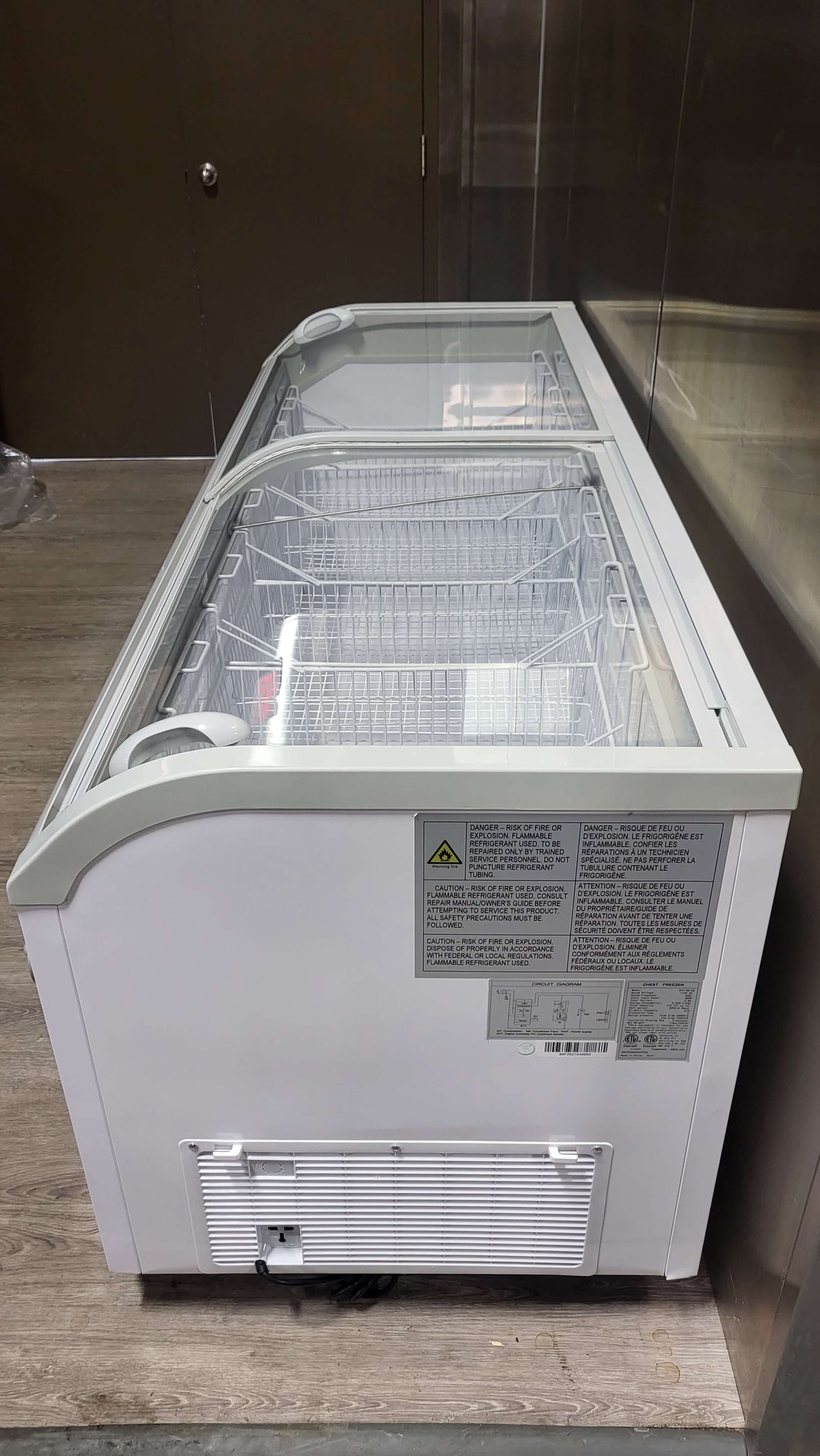 New Air NIF-80-CG Chest Freezer