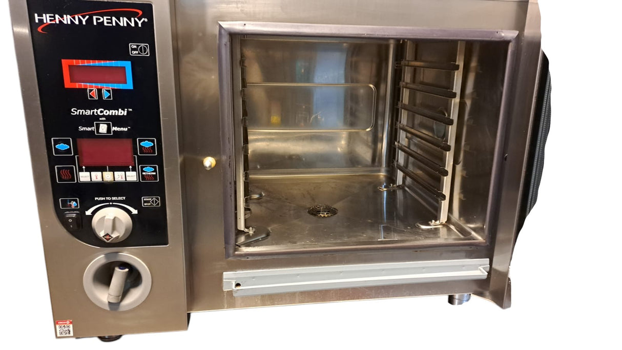 Henny Penny ESC610560-01 Combi Oven and Base