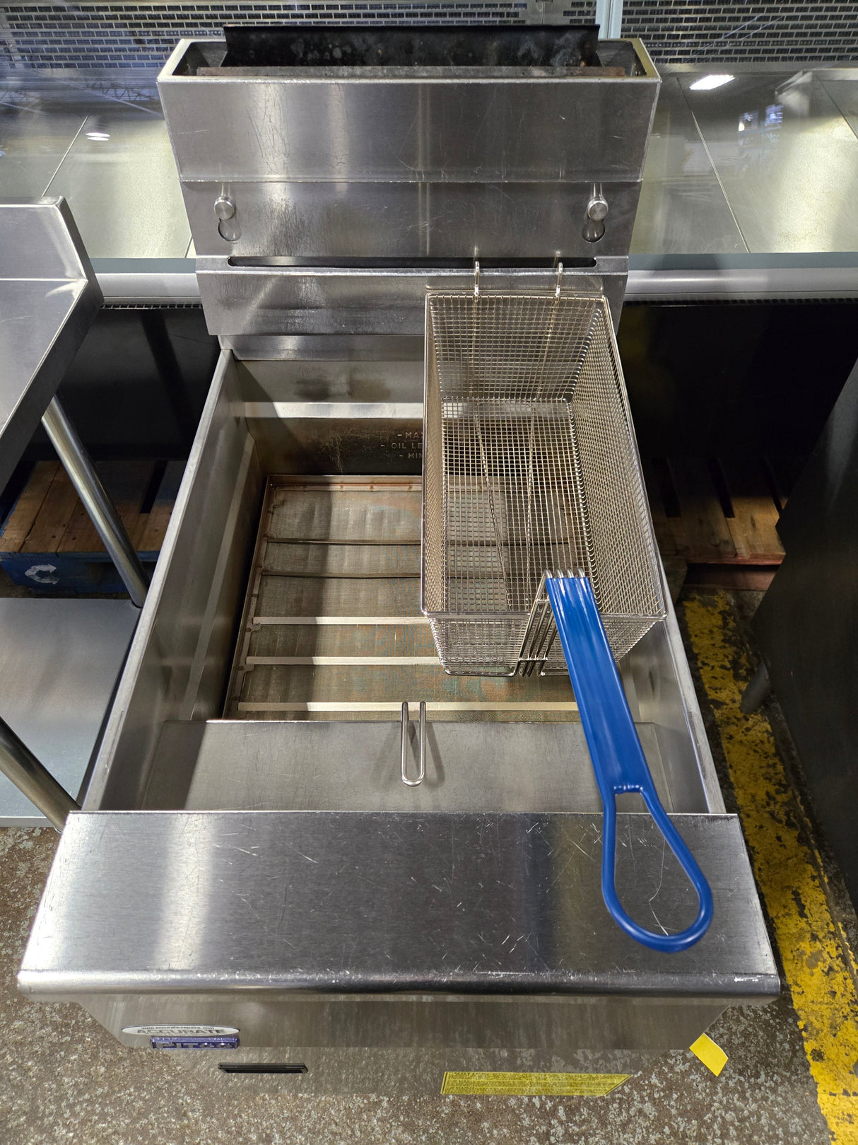 Pitco Natural Gas Floor Fryer SG18-S