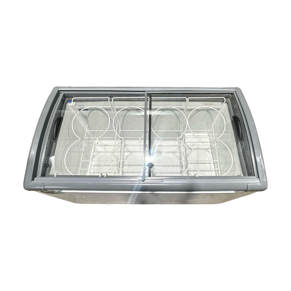 Ojeda NBH-51 Chest Freezer - Scratch on back side