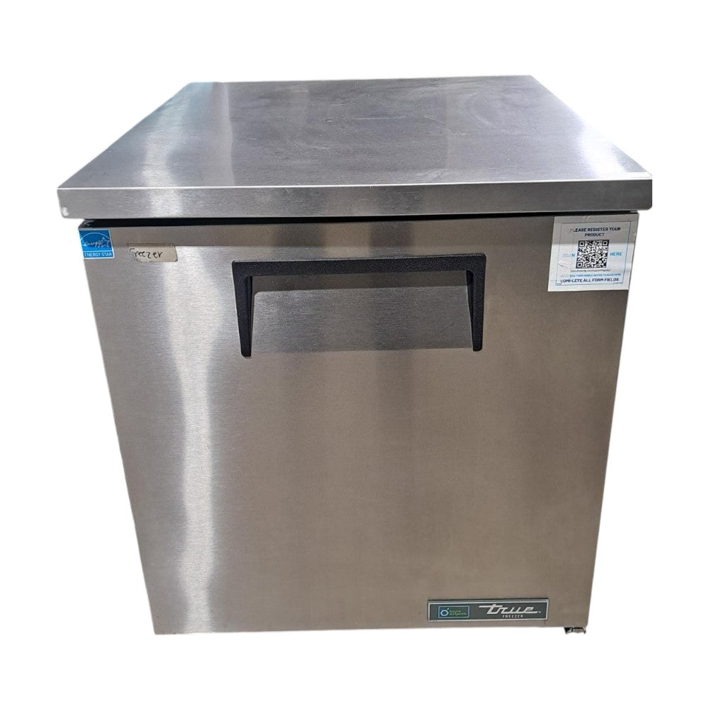 TRUE TUC-27F-HC - Undercounter Freezer 27"