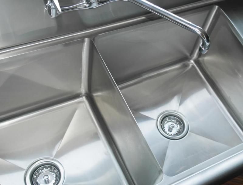 Omcan 43791 - 24" x 24" x 14" Two Tub Sink with 3.5" Center Drain and No Drainboard